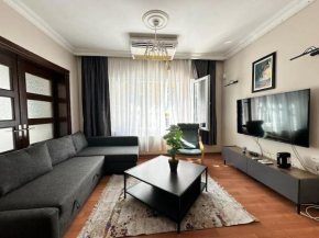 New Comfy Flat, 4BR, 4ACs, Taksim
